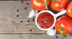 Cuál es la diferencia entre la salsa de tomate y la pasta de tomate